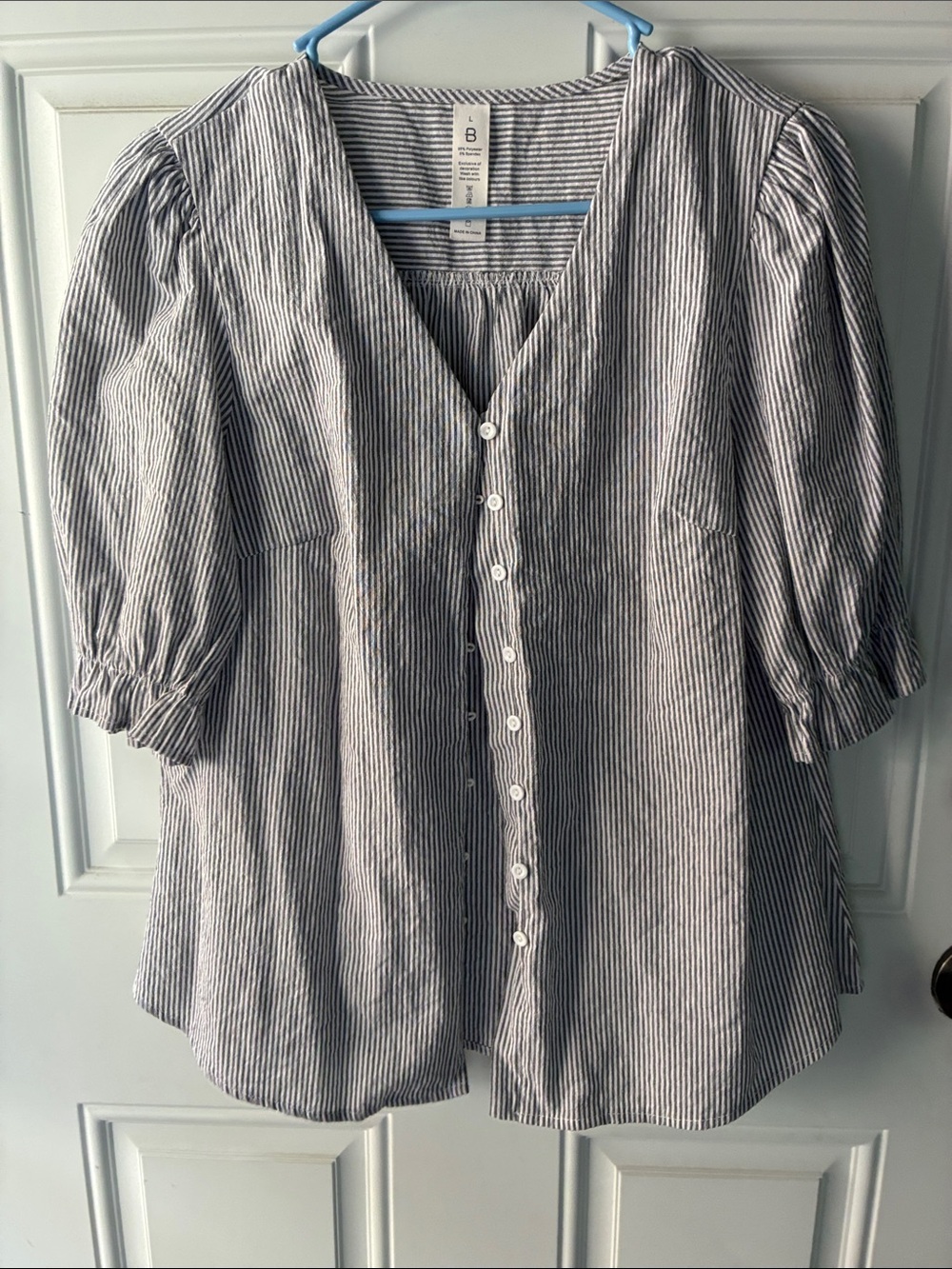 Striped V-Neck Button-Down Blouse in Blue/White